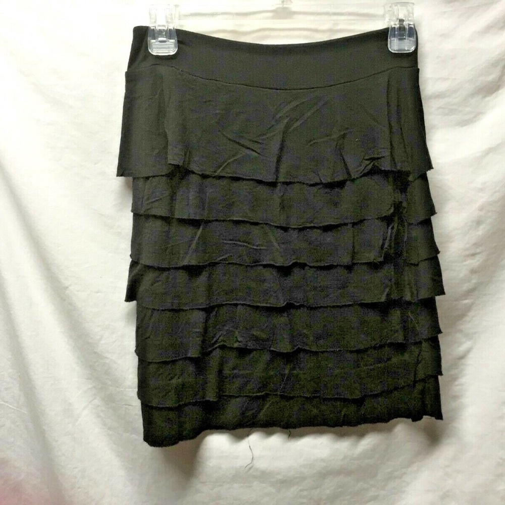 Starling Womens Sz M Black Tiered Skirt Above Kn